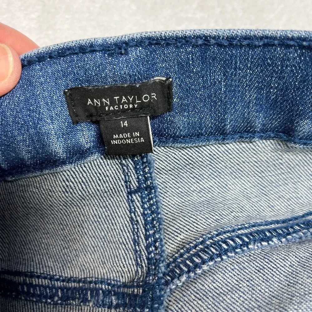 Ann Taylor Straight Jeans Womens 14 Blue Denim Pockets Classic Zip Fly - 36X28.5